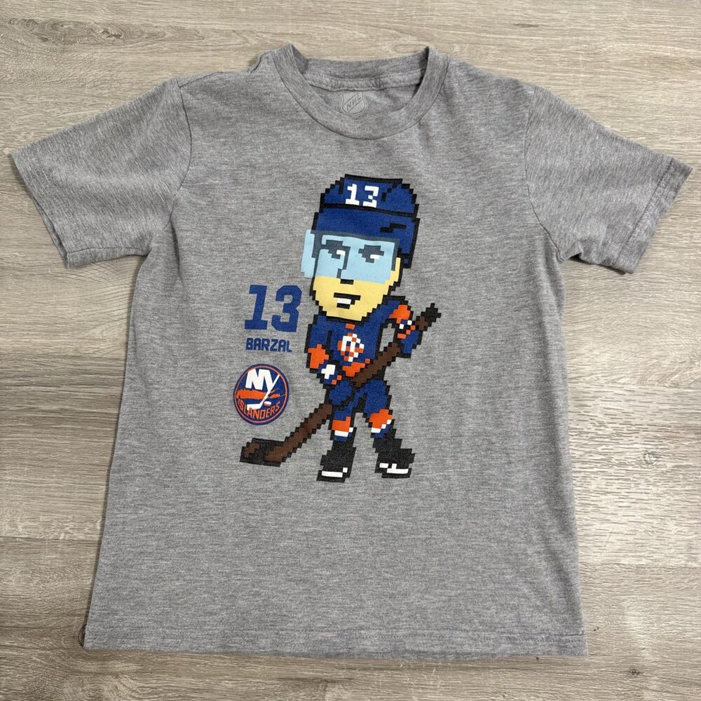 Mathew Barzal Shirt New York Islanders Youth Small 8 NHL Hockey Pixel Art Gray